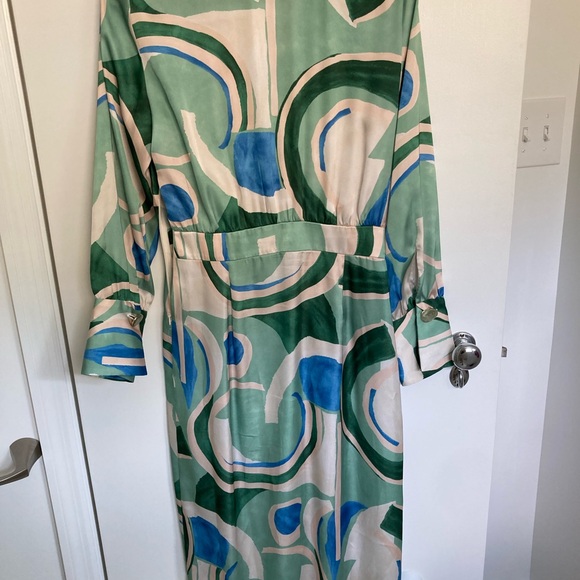 Zara satin effect box pleat midi dress - size XS - Picture 4 of 6